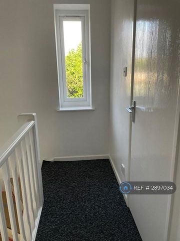1 bedroom terraced house to rent - Photo 4