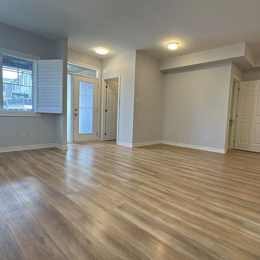 For Lease - 123 Anthracite Private, Barrhaven, Ontario - Photo 1