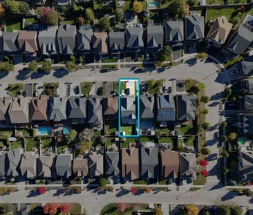 For Lease - 42 Booth Street, Bradford West Gwillimbury, Ontario - Photo 3