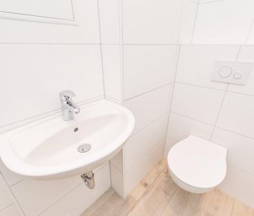 Schicke Wohnung / Balkon / Aufzug - Photo 6