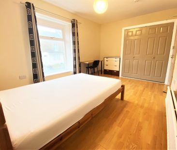 4 bedroom house to rent - Photo 4