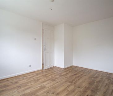 4 bedroom detached house to rent - Photo 6