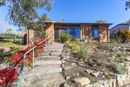 26 Jalanga Crescent, Aranda ACT, Belconnen - Photo 3