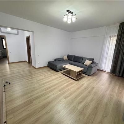 Apartament 3 camere 116 mp, 2 locuri de parcare, Ploiesti, cartier Albert. - Photo 1