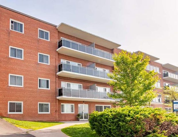 Hillcrest Apartments | 614 MacDonald Avenue, Sault Ste. Marie - Photo 1