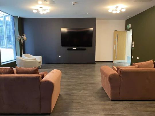 Gold Studio - Photo 1