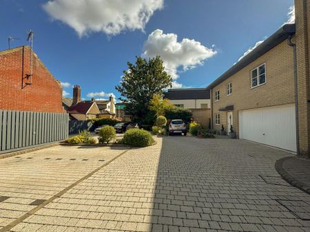 2 bedroom apartment to rent - Photo 4