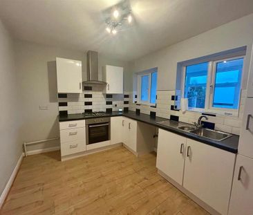 3 bedroom house to rent - Photo 2