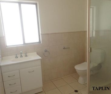 3/107A Osmond Terrace, Norwood - Photo 4