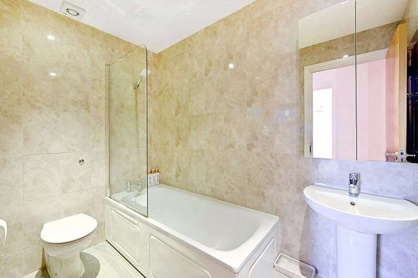 2 Bed Flat, New Atlas Wharf, E14 - Photo 1