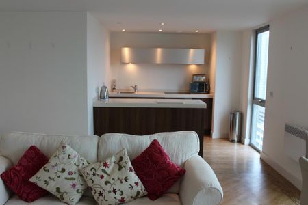 2 bedroom flat to rent - Photo 5