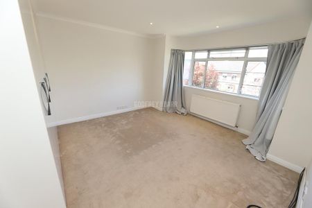 6 bedroom detached house to rent - Photo 4