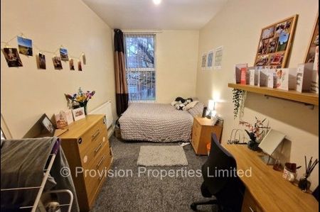 9 Bedroom Properties, Headingley - Photo 4