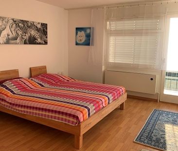 Wir vermieten eine 3.5 - Zimmerwohnung mit 2 Balkonen - Photo 3