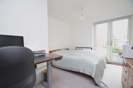 Braeburn Court, Cunningham Park, Harrow, HA1 - Photo 5