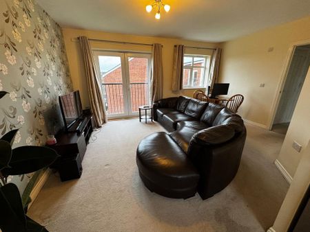 2 bedroom flat to rent - Photo 2
