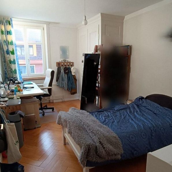 Grosszügige Wohnung mit Stil - nahe Kantonsspital - Photo 1