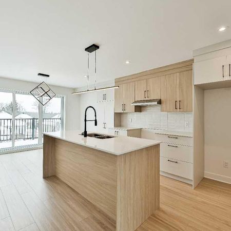 4½ neuf, Bellefeuille * 1 mois gratuit + 500$ d'épicerie * - Photo 3