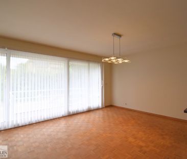 Vernieuwd 3-slaapkamer appartement te huur nabij het centrum van Si... - Photo 6