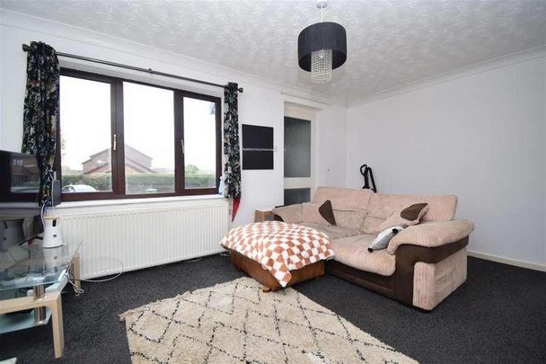 Fernleigh Court, Wakefield, WF2 - Photo 1