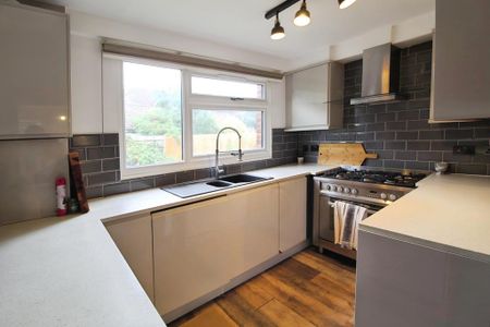 1 bedroom maisonette to rent - Photo 2