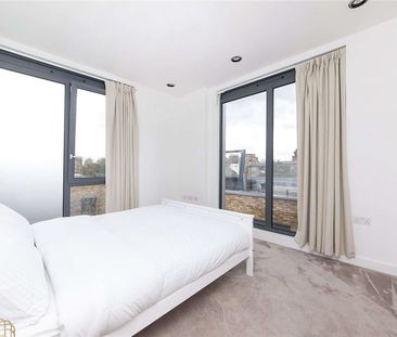 A fantastic contemporary three bedroom apartment arranged over two ... - Photo 5