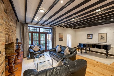 Queens Gate Gardens, South Kensington, London, SW7 - Photo 3