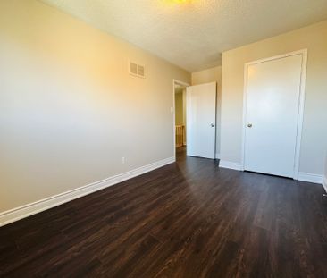 For Lease - 6 Dutch Crescent, Brampton, Ontario - Photo 3