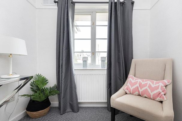 3 bedroom flat to rent - Photo 1