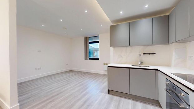 Studio to rent - Photo 1