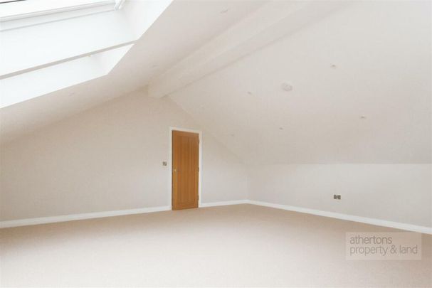 4 Bedroom Apartment on George Street, Whalley - Photo 1