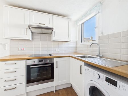 Clermont Road, Brighton, East Sussex, BN1 6SG - Photo 2
