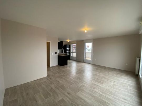 Location Appartement 4 pièces 84m² CAEN 14000 - Photo 1