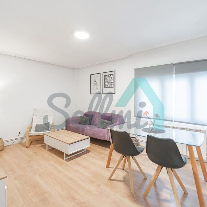 Alquiler de piso en Calle Marcelino Suárez - Photo 1