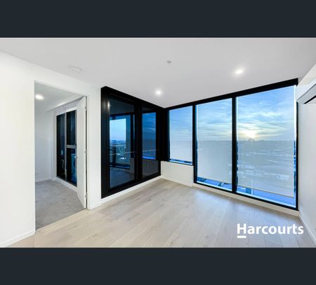 903/23 Osullivan Road, Glen Waverley, Vic 3150 - Photo 5