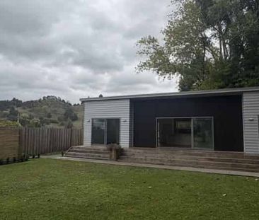 Stylish Brand-New 3-Bedroom Home - Photo 5