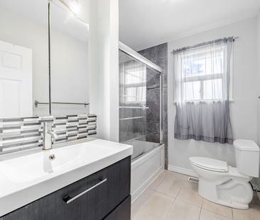 For Lease - 1362 Cawthra Road Unit# Upper, Mississauga, Ontario - Photo 6