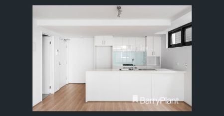 Modern & Low-Maintenance Living in the Heart of Preston - Photo 4