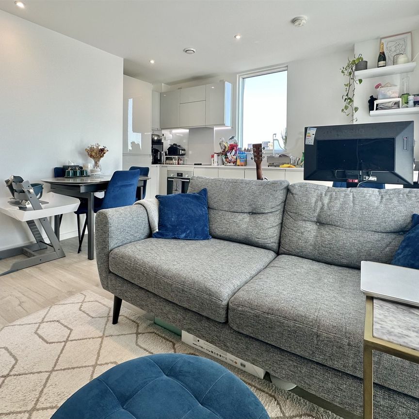 Corsican Square, London - Photo 1