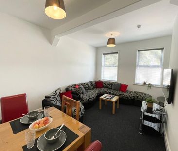 1 bedroom in a house share to rent - Photo 1