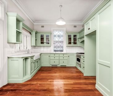 42 Shirley Road, Wollstonecraft NSW 2065 - House For Rent | Domain - Photo 5