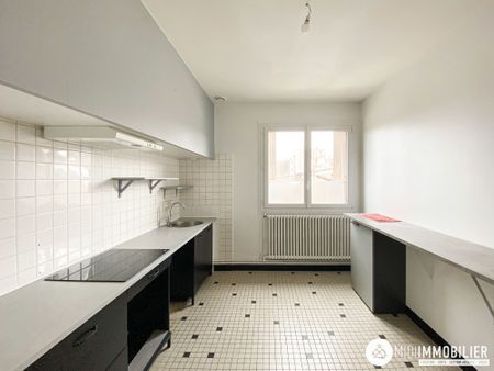 Location Appartement 5 pièces 134m² ST JUERY 81160 - Photo 3