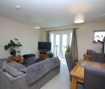 2 bedroom apartment to rent - Photo 2