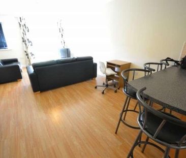 Drayton Street, Hulme, Manchester, M15 - Photo 2