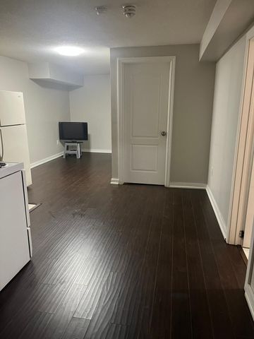 For Lease - 166 Golden Springs Drive, Brampton, Ontario - Photo 5