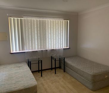 FURNISHED UNIT IN A QUIET LOCATION! - Photo 4