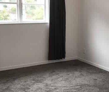 Hataitai Road 3 bedroom flat - Photo 2