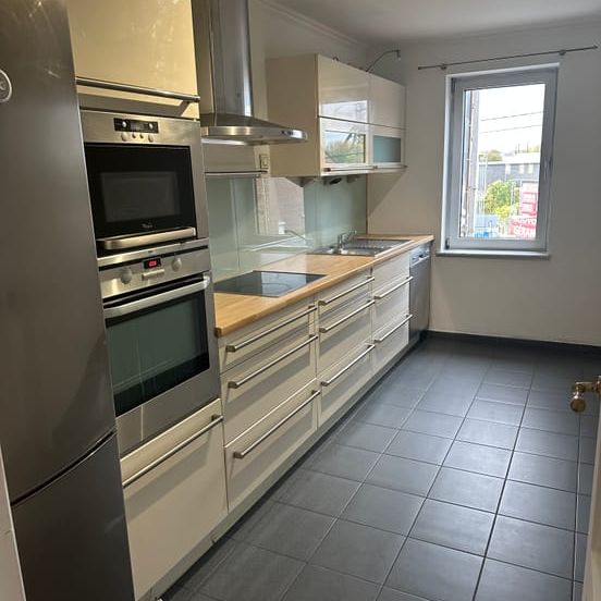 Appartement te huur - Photo 1