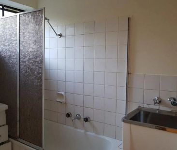 2 Bedroom Flat - Photo 3