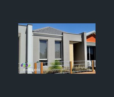 Neat & Tidy 2-Bedroom Home Bordering The Vines - Photo 5